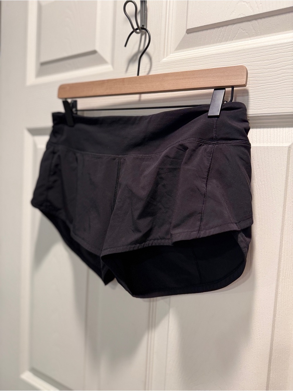 Lululemon Speed Up Short *2.5"
Black-Size 6 - Picture 6 of 10